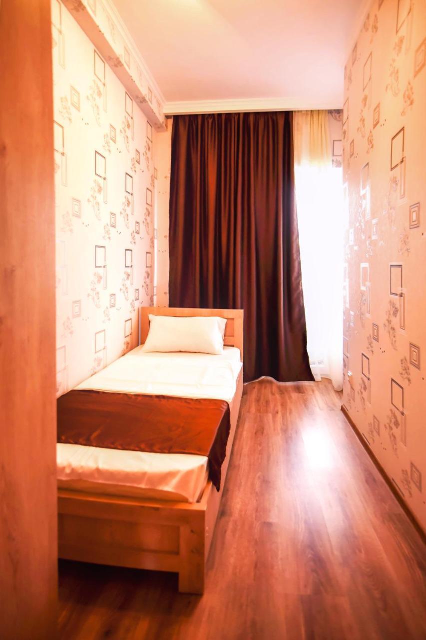 Hotel Blue Ridge Тбилиси Экстерьер фото