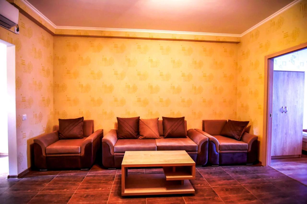 Hotel Blue Ridge Тбилиси Экстерьер фото