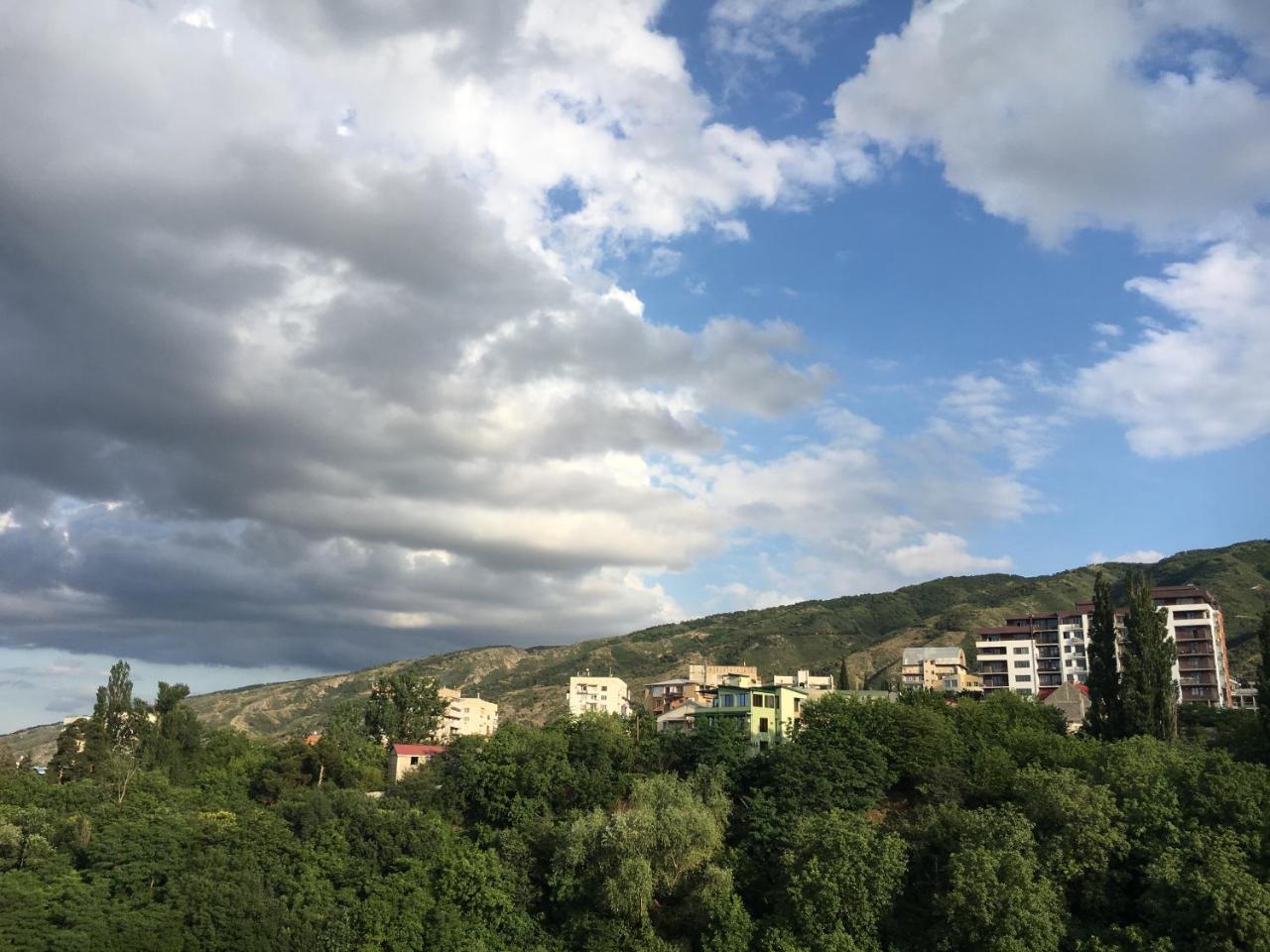 Hotel Blue Ridge Тбилиси Экстерьер фото